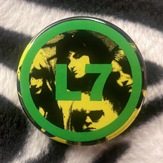 "L7" pinback button