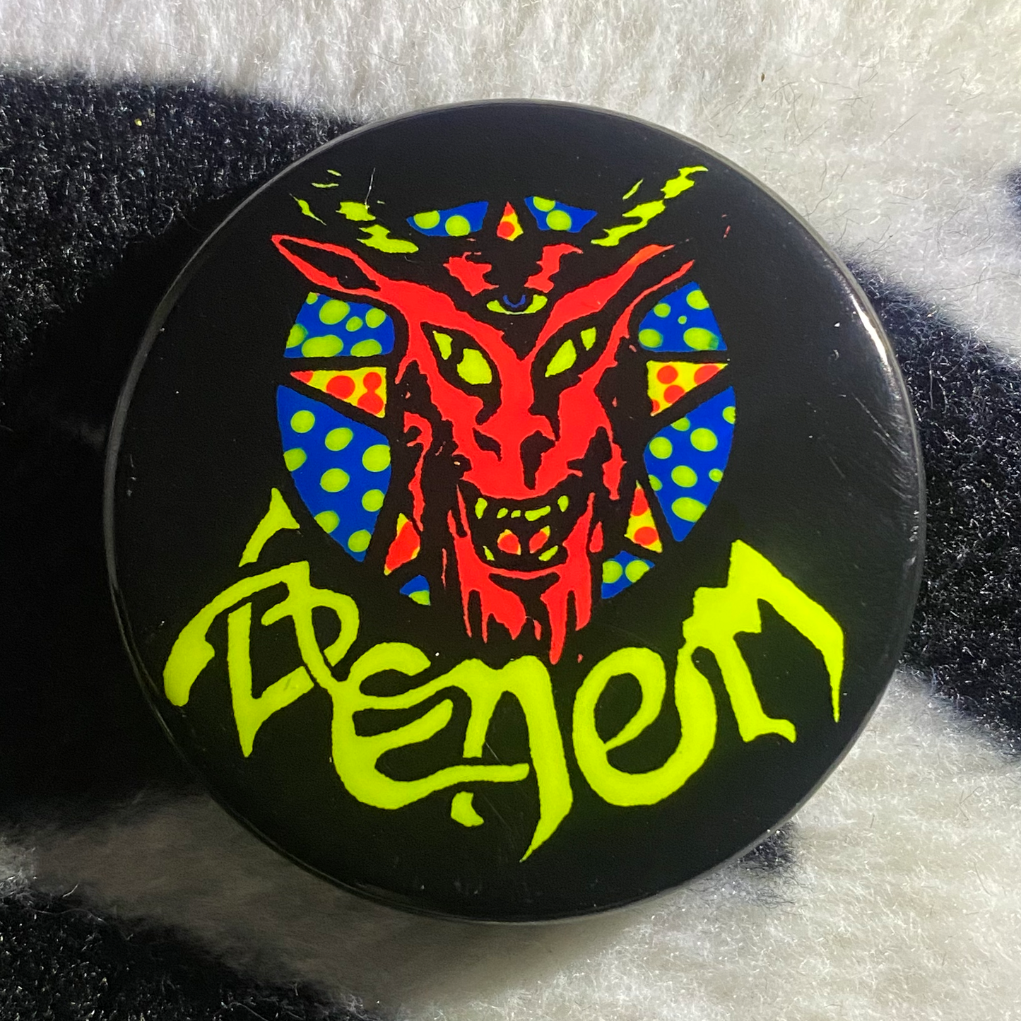 "VENOM DEVIL" backlight pinback button